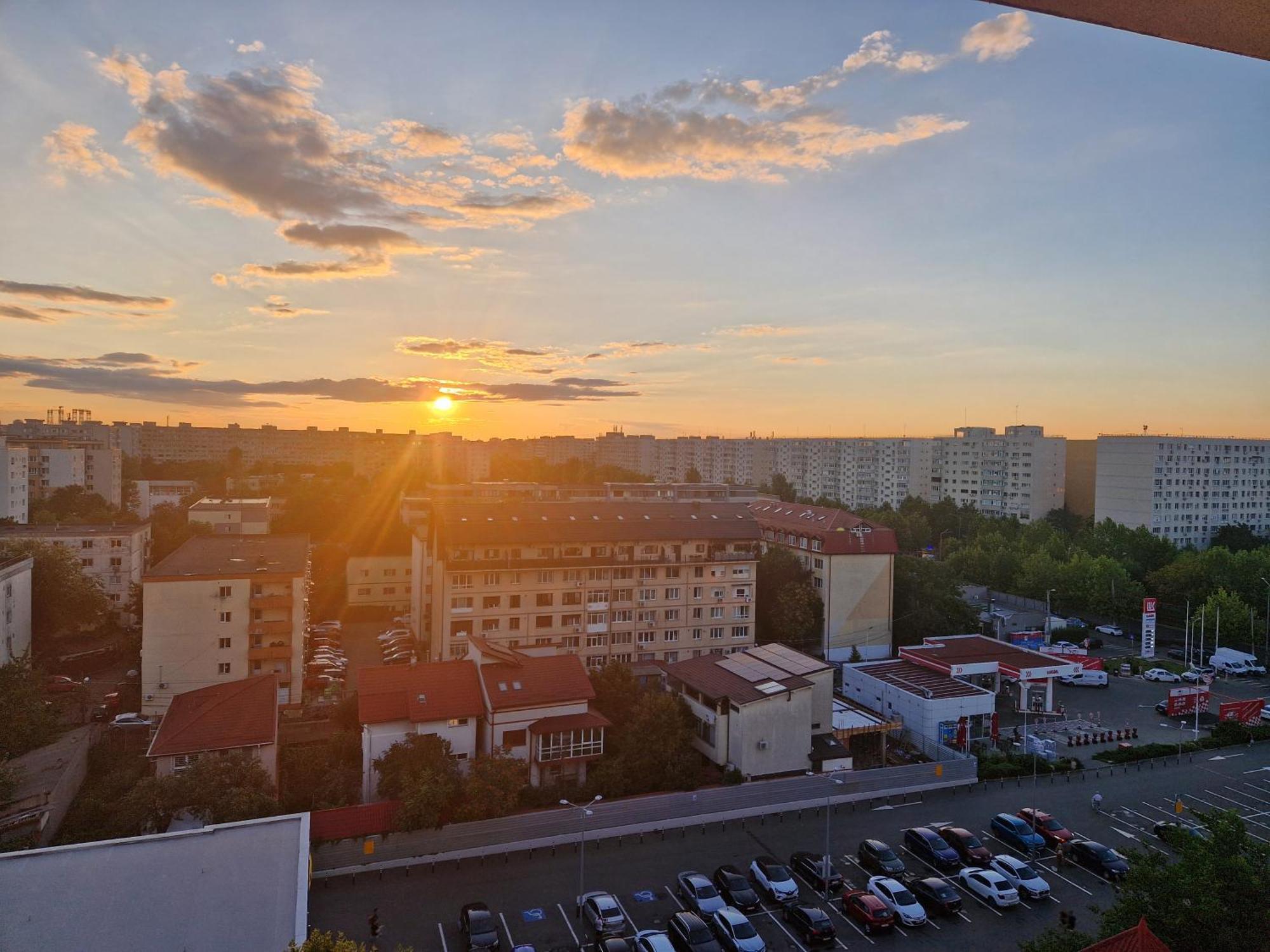 Irema Sunset View Studio Pallady 布加勒斯特 外观 照片